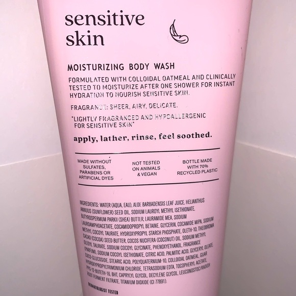 Bath & Body Wash NEW Sensitive Skin Colloidal Oatmeal Moisturizing Body Wash - Picture 4 of 5